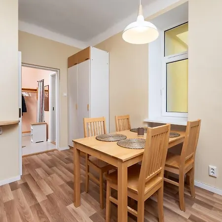 Classy Flat,2-br,private Parking,smart Tv * Reval