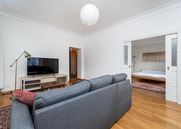 Classy Flat,2-br,private Parking,smart Tv Apartman *